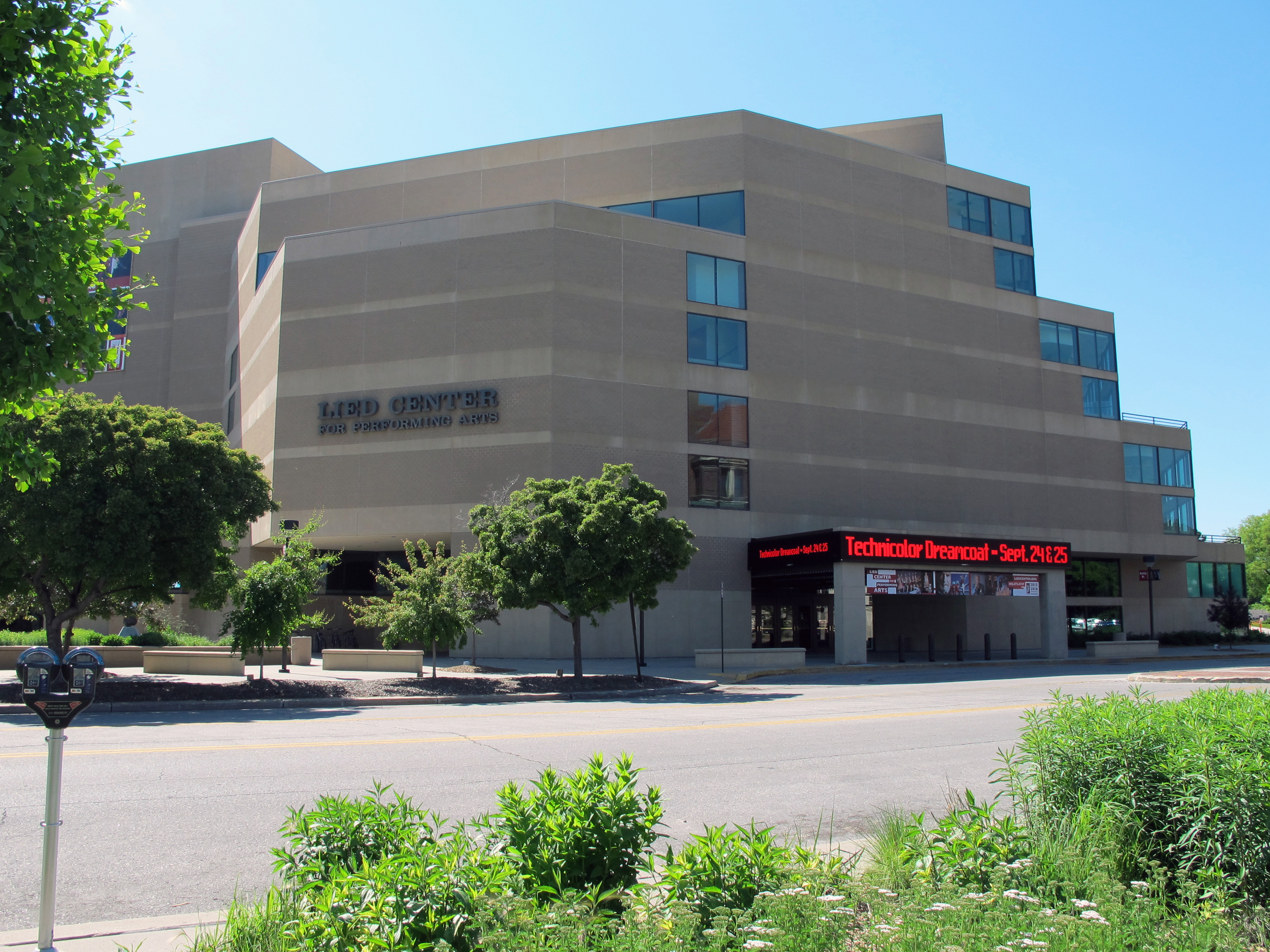 Lied Center for Performing Arts - Wikipedia